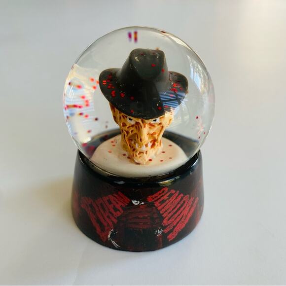 Nightmare on Elm Street Freddie Krueger Mini Snow Globe NWT 2.5” Dream Demon - Picture 2 of 5
